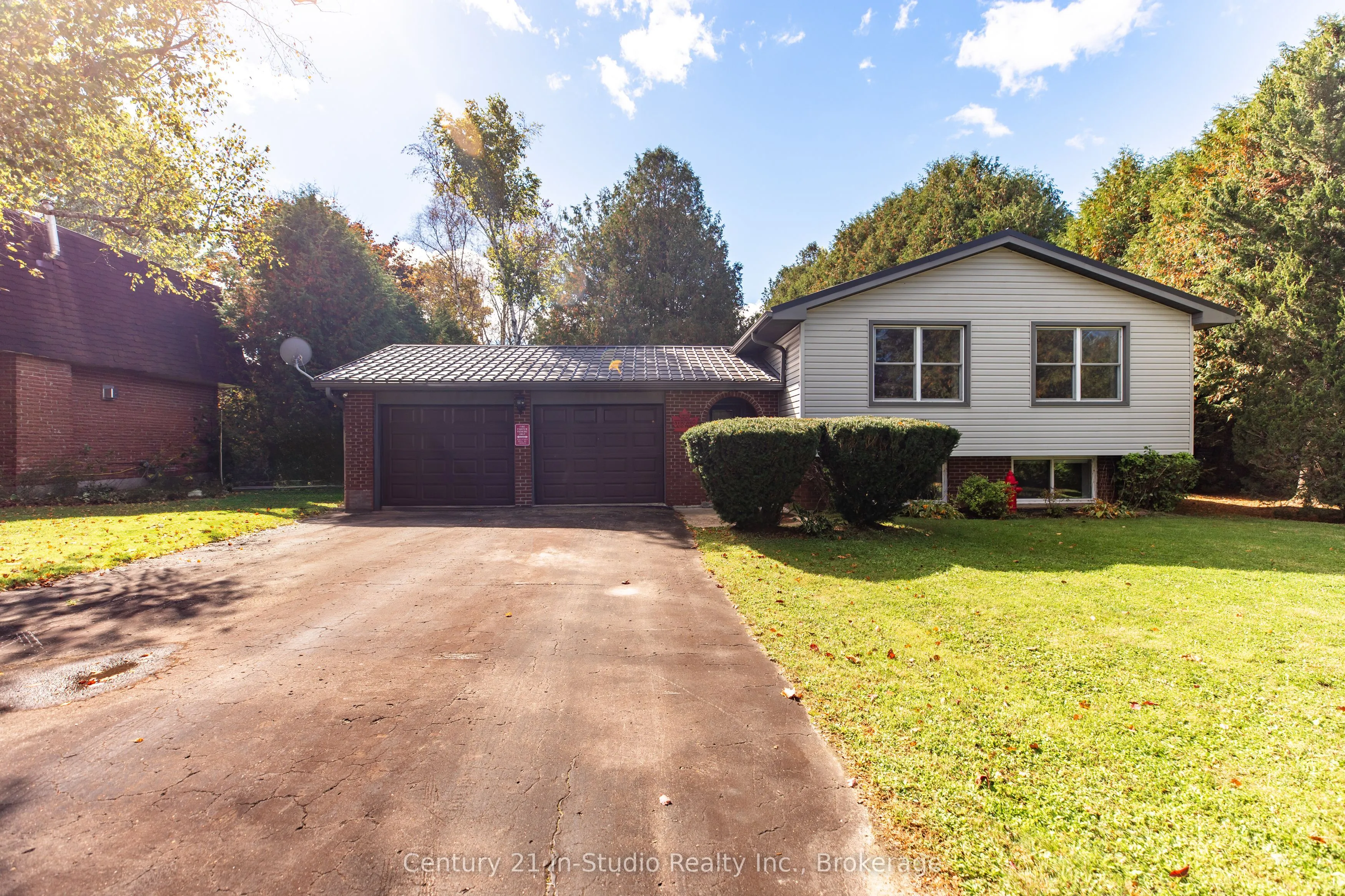 104 Glenwood Place, ON N0C 1H0