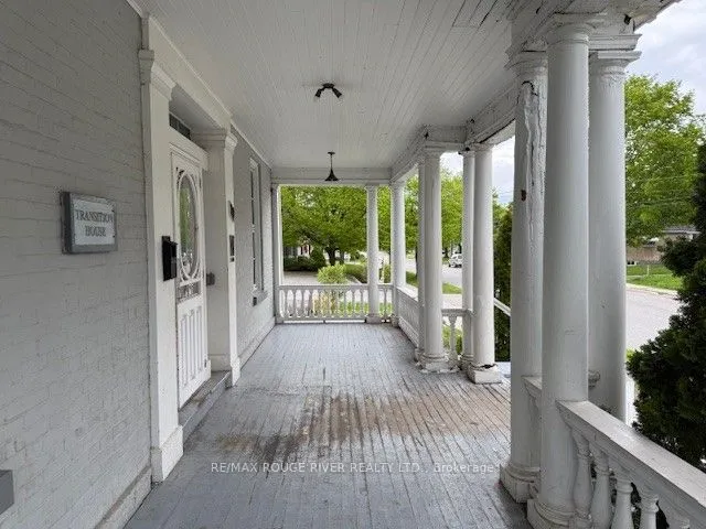 10 CHAPEL Street, ON K9A 1H9