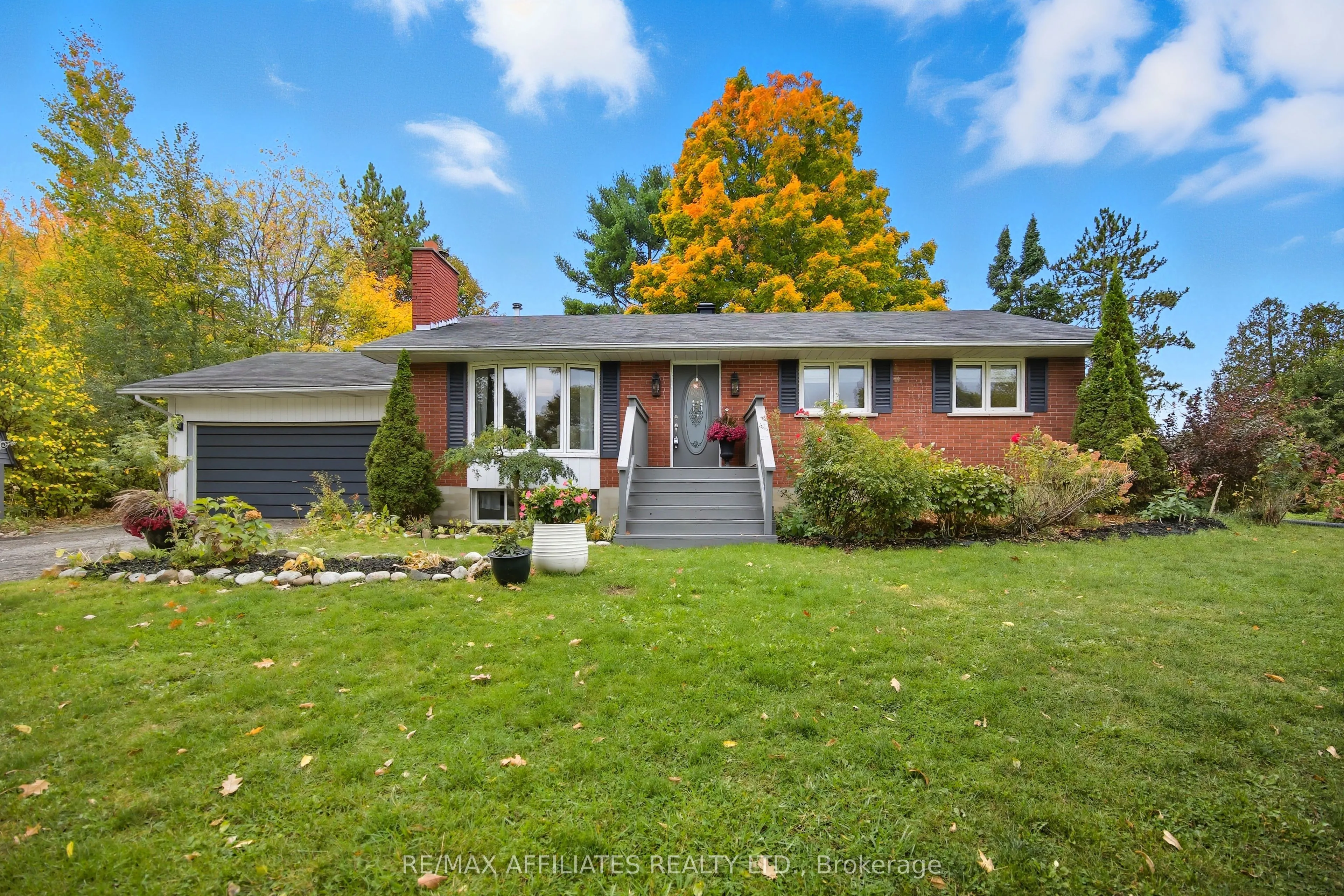 121 Stamford Drive, ON K7H 3C1