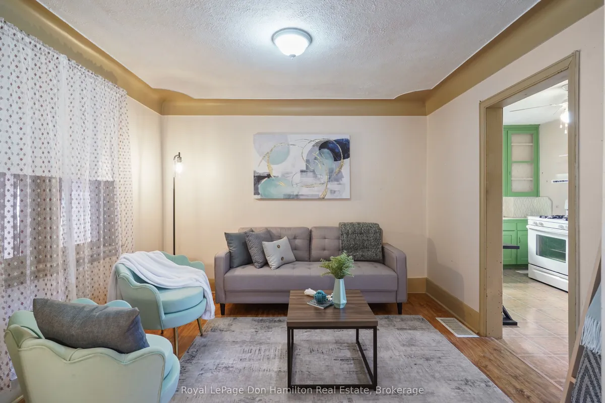 21 Elgin Street, ON N0L 1A0