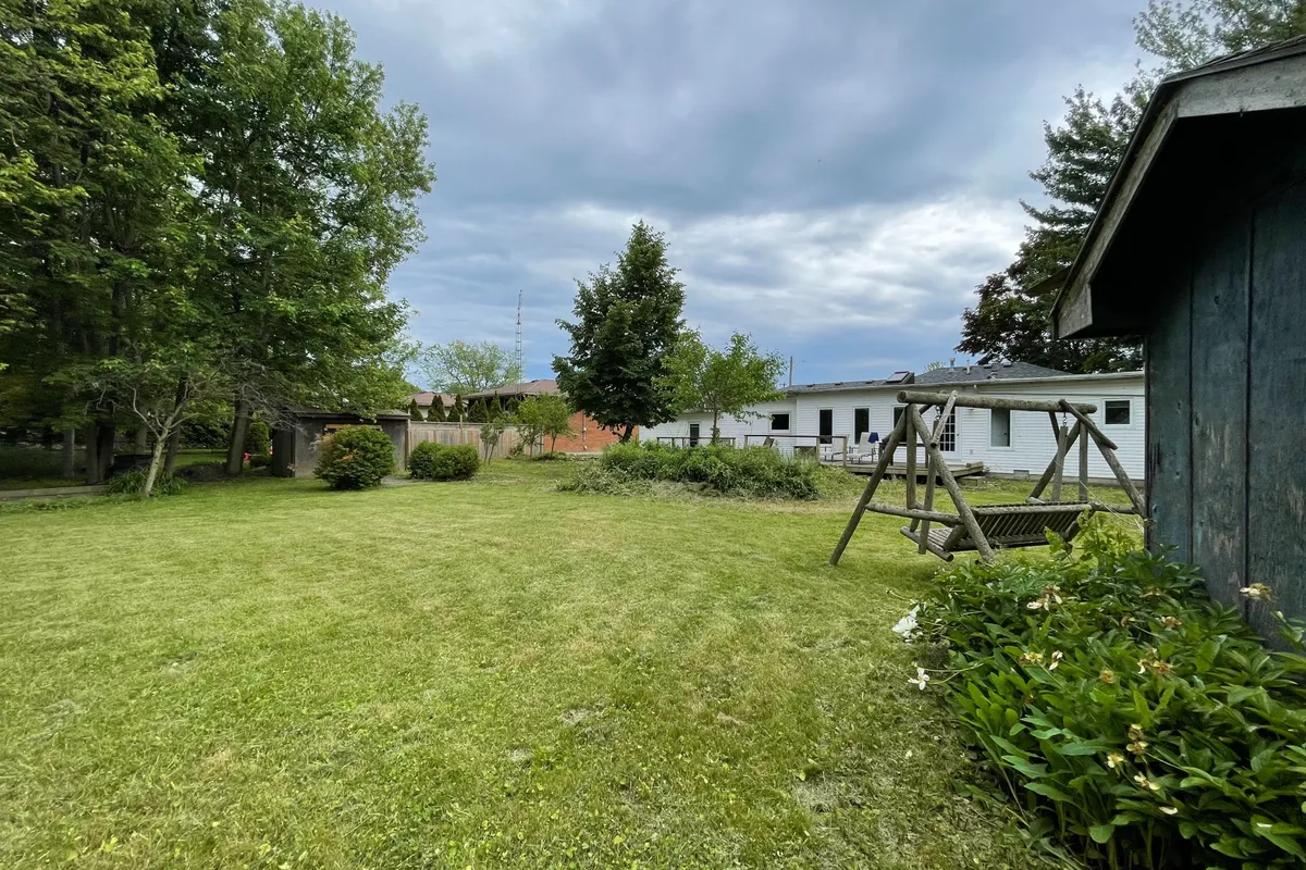 335 Robson Road, ON N8H 0A4