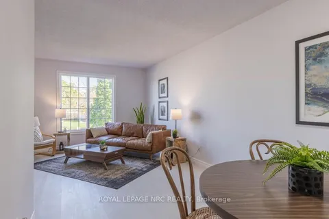 37 Woodland Drive, ON L3C 7C9