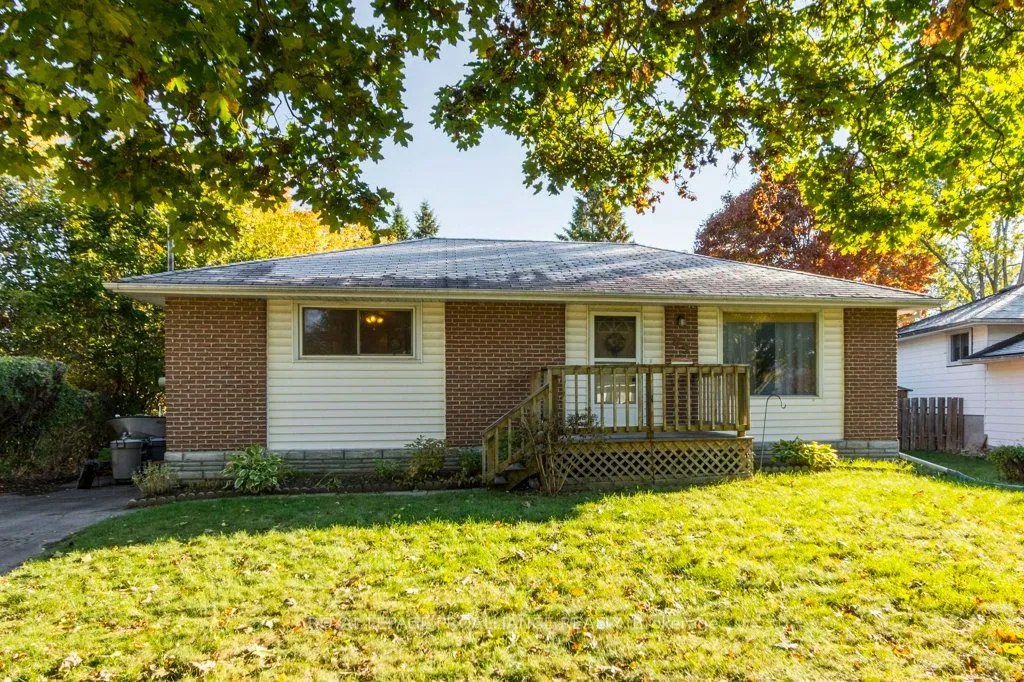 69 Thorncliffe Drive, ON K8P 4M1