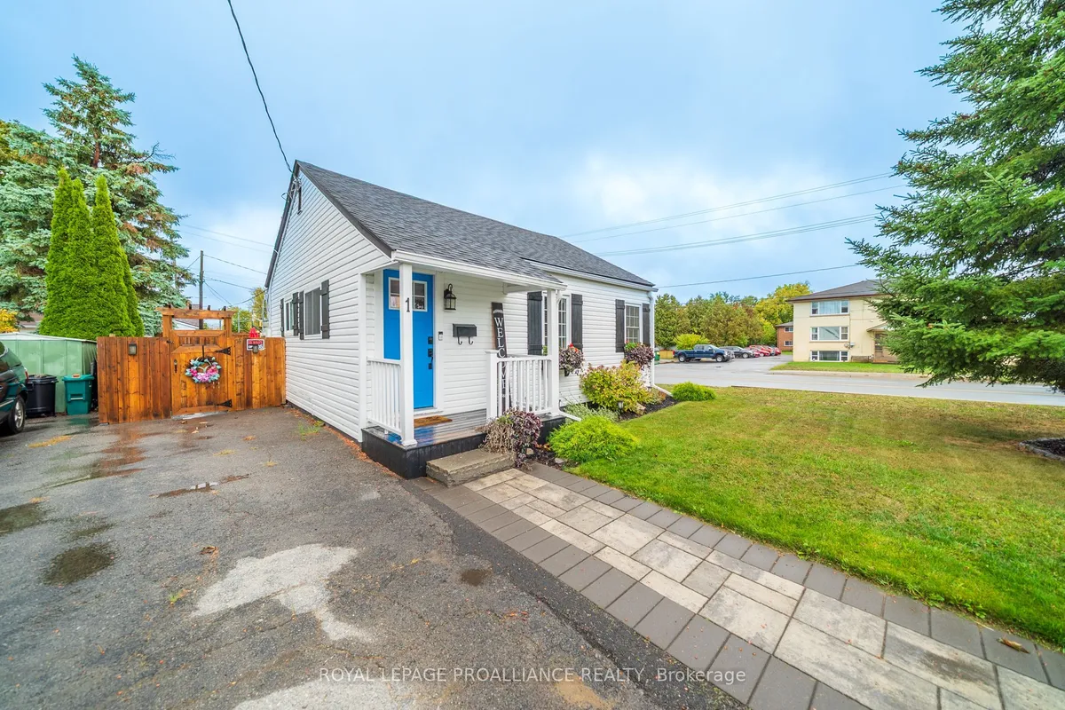 1 Kerr Crescent, ON K8V 2W2