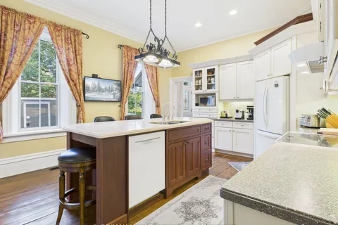 276 Durham Street, ON N2Z 2X9