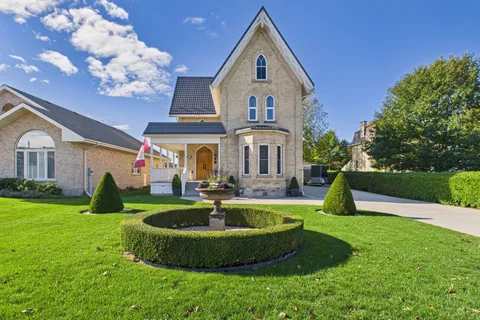 276 Durham Street, ON N2Z 2X9