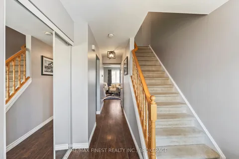 99 McKeown Crescent, ON K7N 1Y5