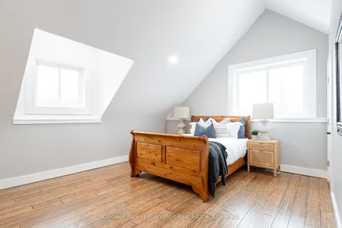 17 Deerhurst Highlands Drive, ON P1H 1B1