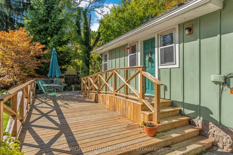 16 Wyckliffe Avenue, ON L0S 1T0