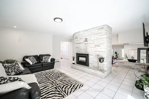 186 Pinedale Lane, ON P1P 1B4