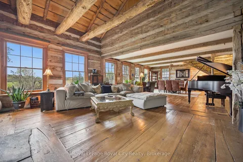 7907 Sixteenth Line, ON N0G 1A0