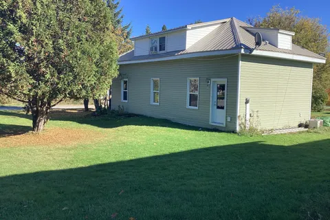 204 Queen Street, ON P0A 1C0