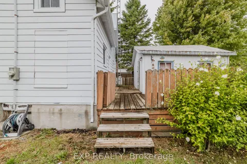 12 Ash Street, ON K0C 1Y0