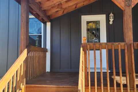 12 Oak Street, ON K0C 1N0