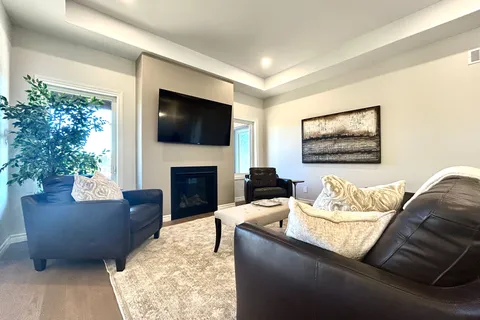 130 Stonecrest Boulevard, ON K8R 0B4