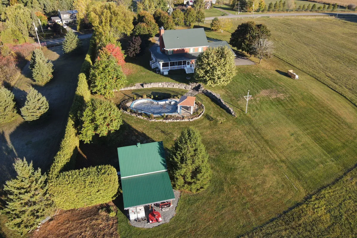 20680 McCormick Road, ON K0C 1A0