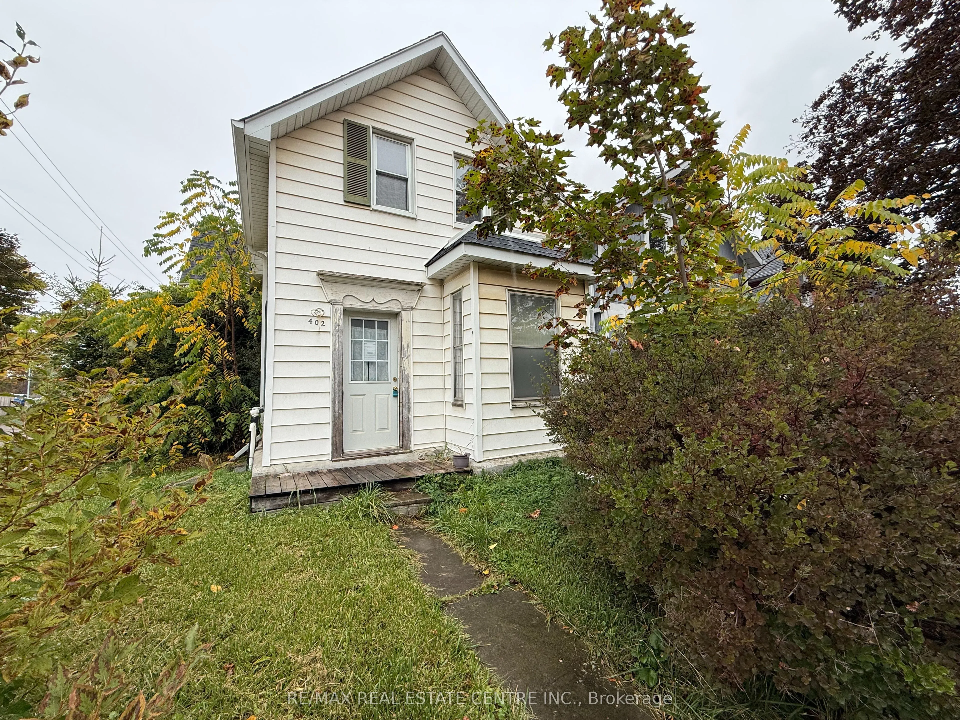 402 Main Street, ON L9V 2Y9