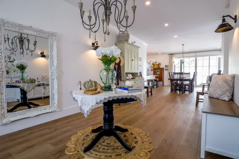 15 Lakeforest Drive, ON N0H 2L0