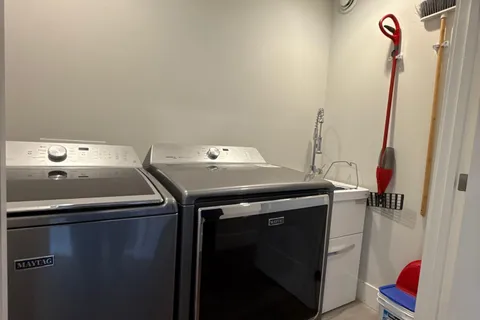 2170 Debra Drive, ON N6P 0E5