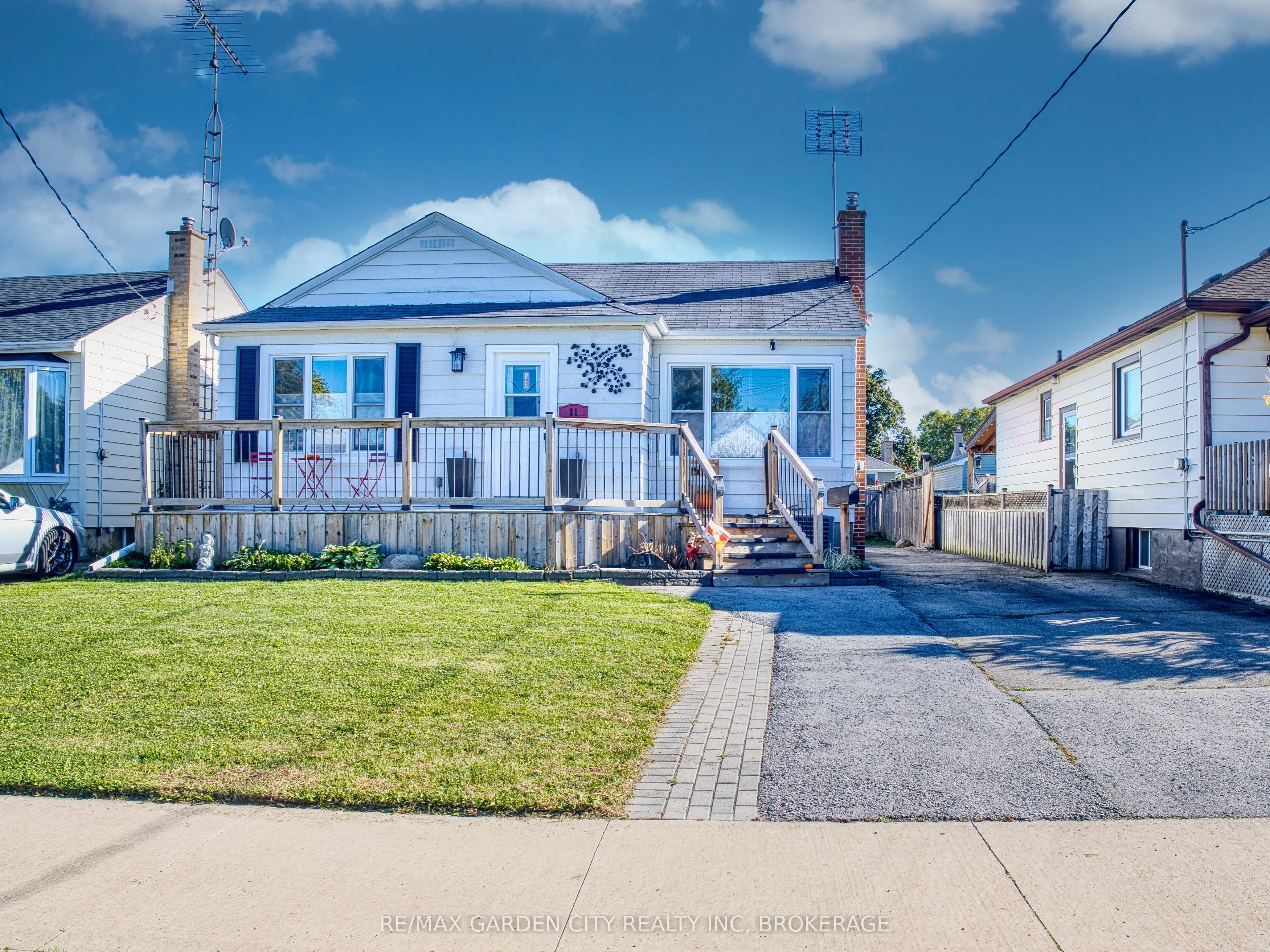 31 Bridge Street, ON L2S 2V7