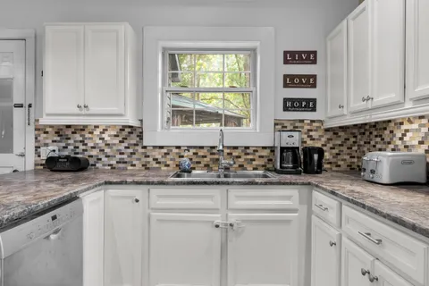 74 Taylor Road, ON P1L 1J2