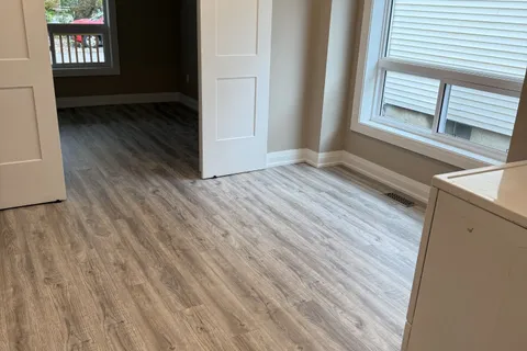 4445 Simcoe Street, ON L2E 1T7