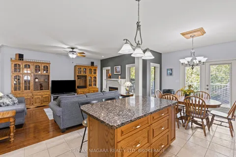 194 Hillsdale Road, ON L3C 7M4