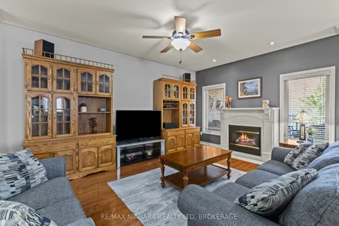 194 Hillsdale Road, ON L3C 7M4