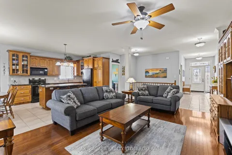 194 Hillsdale Road, ON L3C 7M4