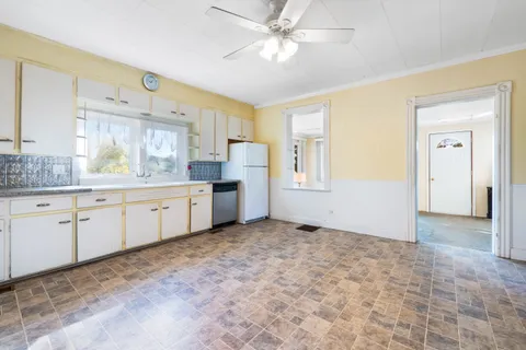 19733 Hwy 6 Highway, ON N1M 2W3