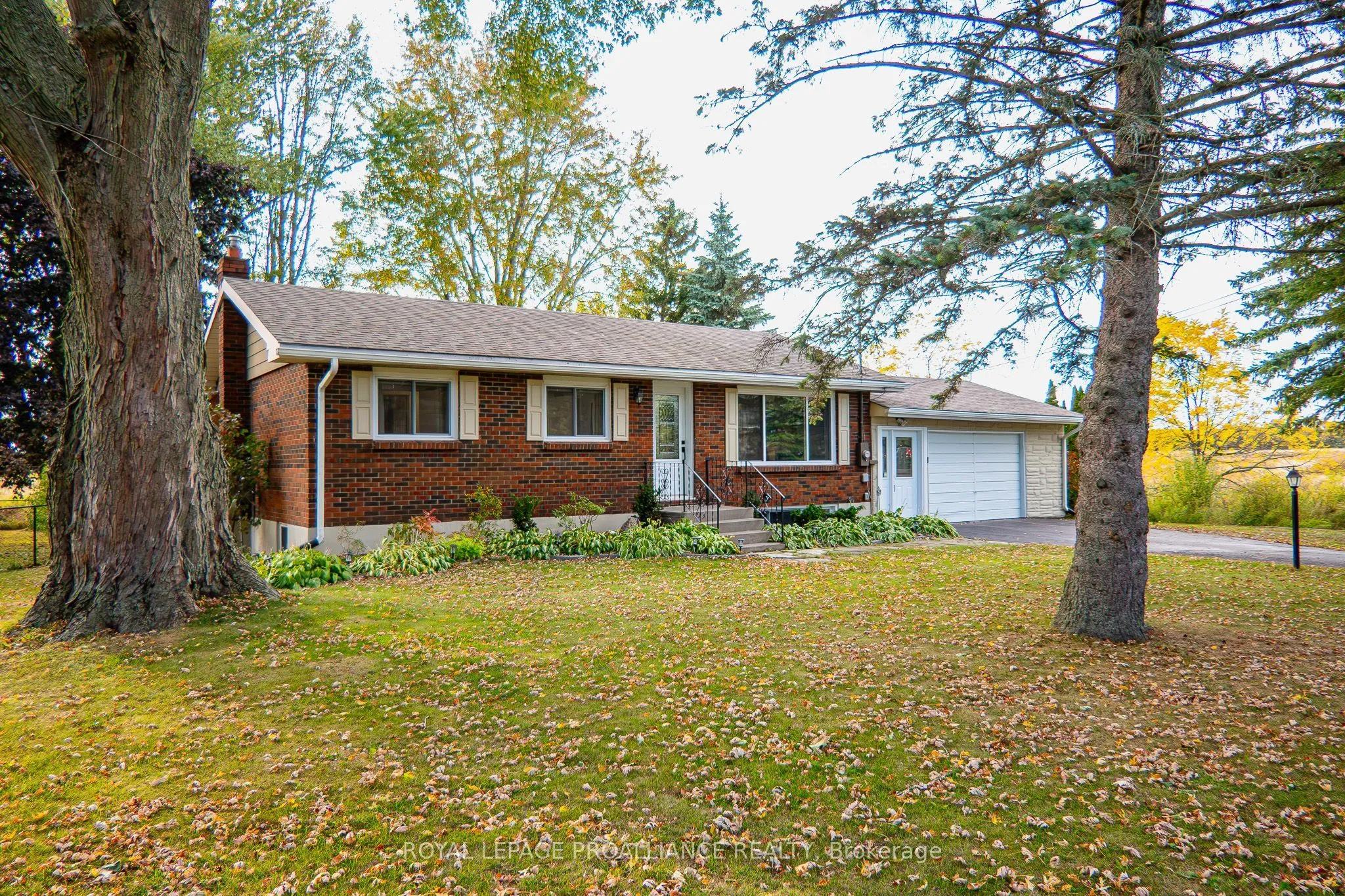 163 Avonlough Road, ON K8N 4Z2