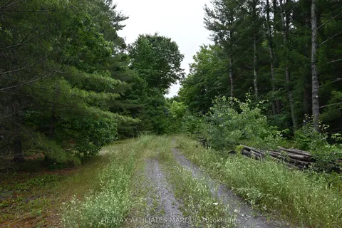 000 Highway Highway, ON K7A 4S4