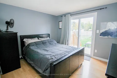 42 Newleaf Crescent, ON L3C 6B4