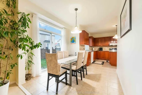 23 Hearthstone Place, ON K2G 7B3