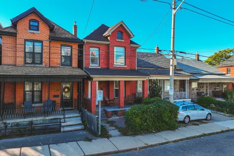 215 Mary Street, ON L8L 4W2