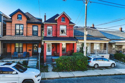 215 Mary Street, ON L8L 4W2