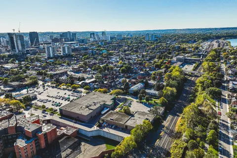 215 Mary Street, ON L8L 4W2