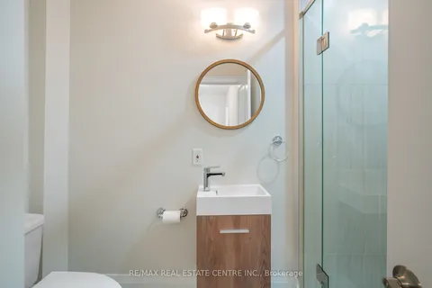 318 Clarence Street, ON L3K 3G8