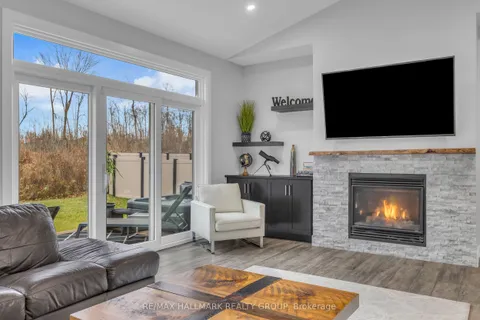 1077 SHEARER Drive, ON K6V 7K1