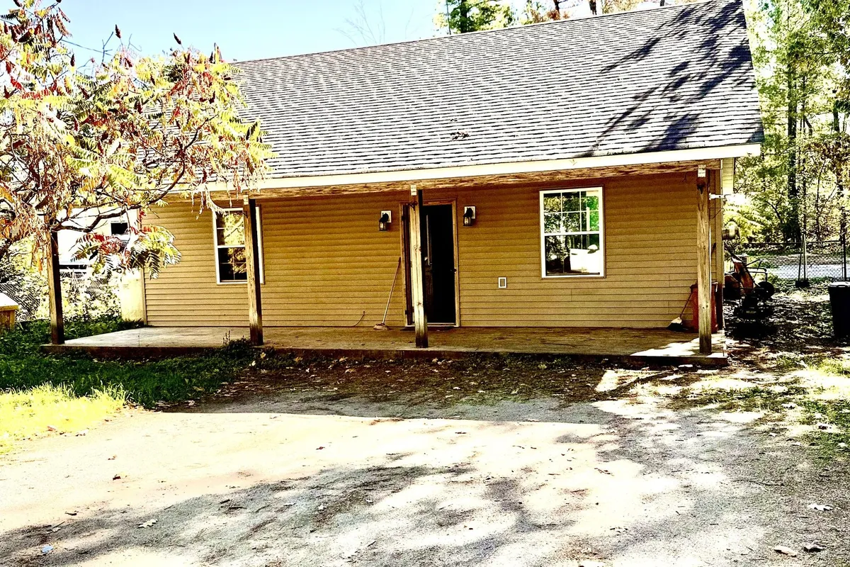 2 Oakwood Drive, ON K0M 1N0