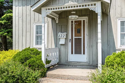 122 Chambers Street, ON K7A 2Z3
