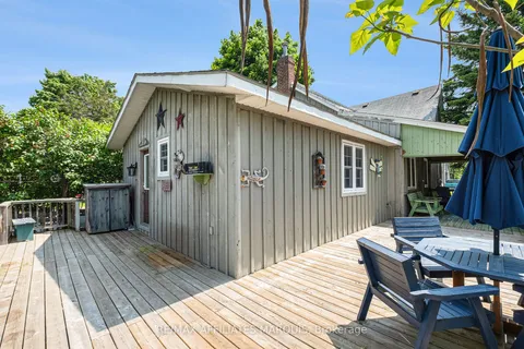 122 Chambers Street, ON K7A 2Z3