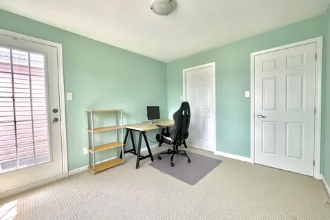 190 Ingersoll Crescent, ON K2T 0C8