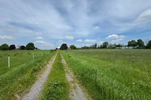 107 Drive In Road, ON K7R 3L1