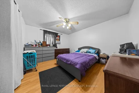 1702 Russell Road, ON K1G 0M9