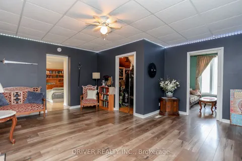 65 King Street, ON N5H 2A2