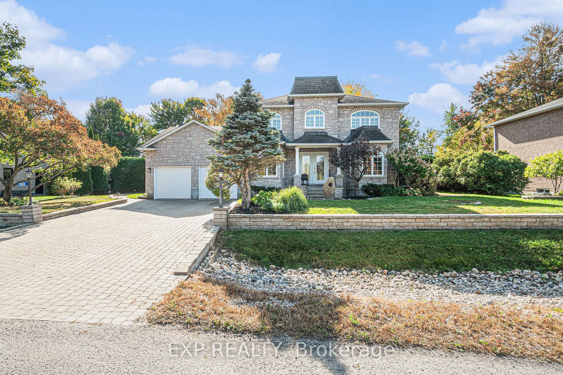 150 Topaze Avenue, ON K4B 1K1