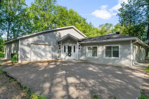 731 Francie Lane, ON K8A 6W2