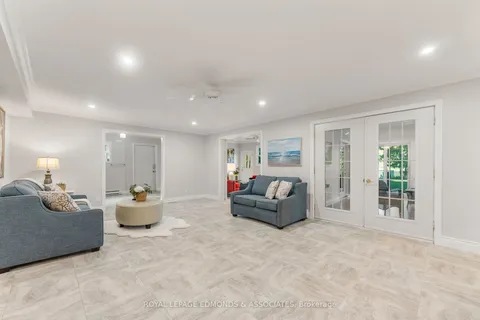 731 Francie Lane, ON K8A 6W2