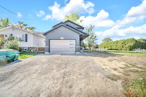 88 O'Neil Street, ON N7M 3A3